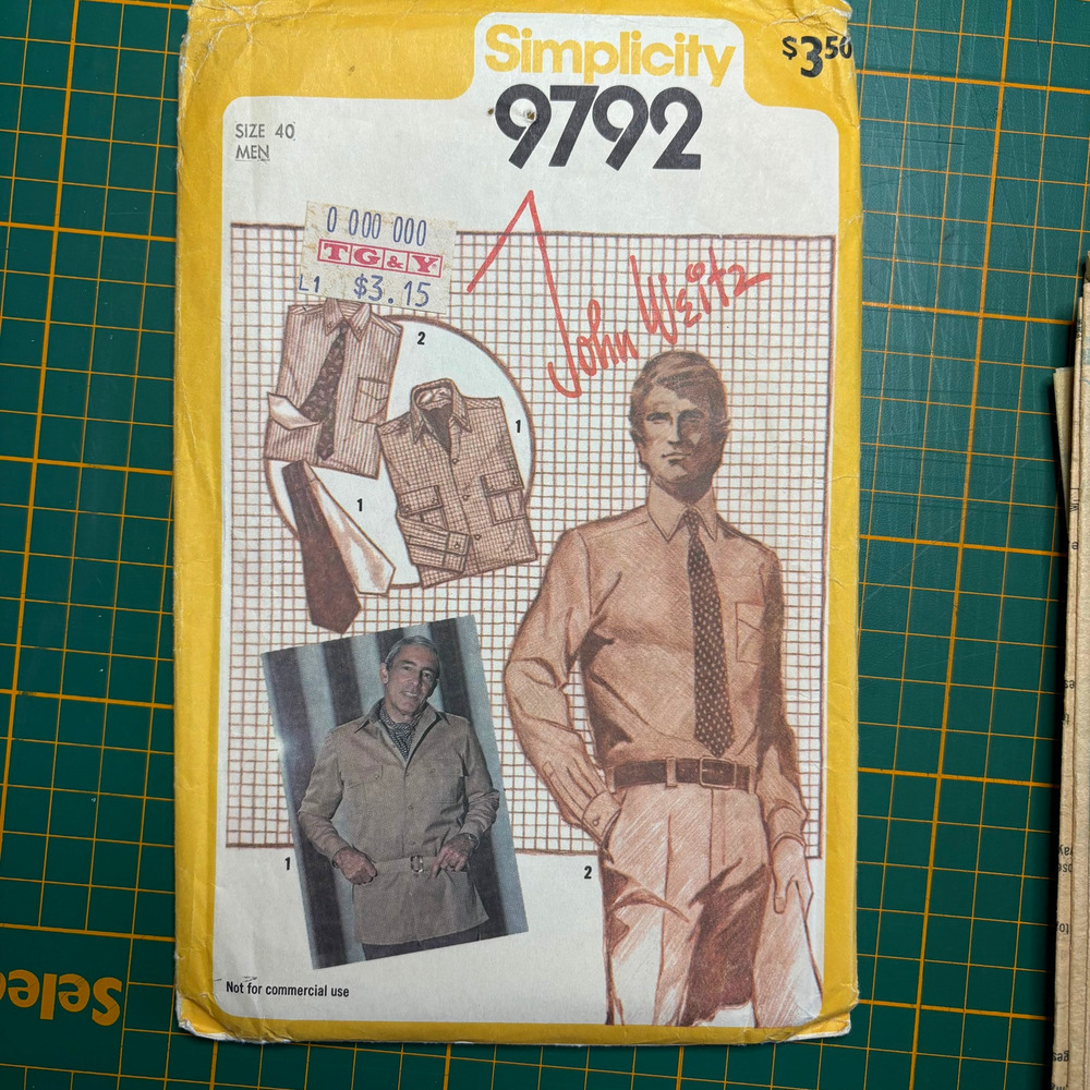 Simplicity 9792 Pattern VTG Men's Size 40 John Weitz Shirt Tie Ascot 1980 FF UC